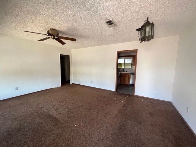 3968 Aragon Dr San Diego, CA 92115 photo 2