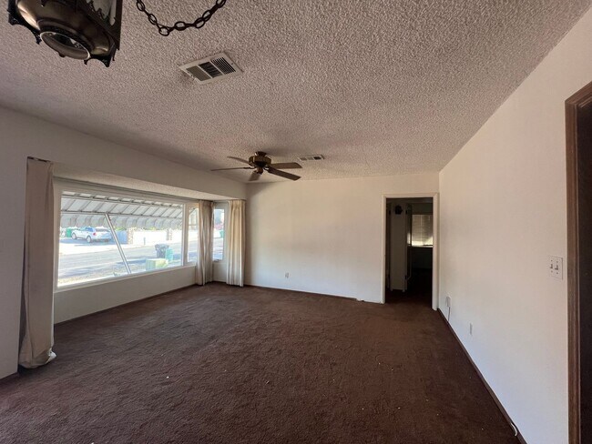 3968 Aragon Dr San Diego, CA 92115 photo 3