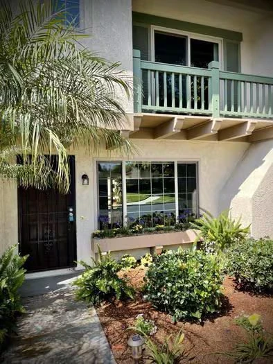 6863 Alderwood Dr Carlsbad, CA 92011