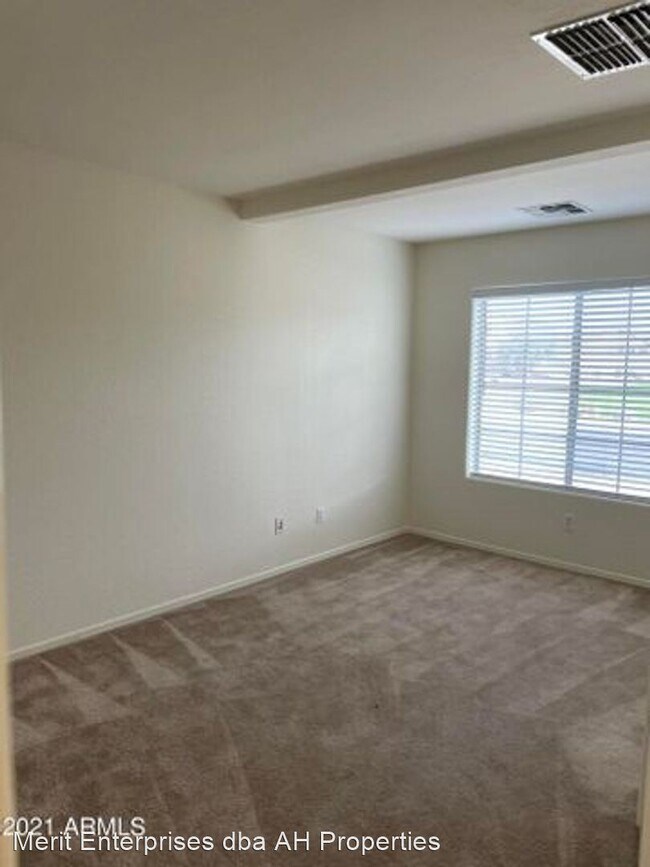 42114 N 44th Dr Phoenix, AZ 85086 photo 5