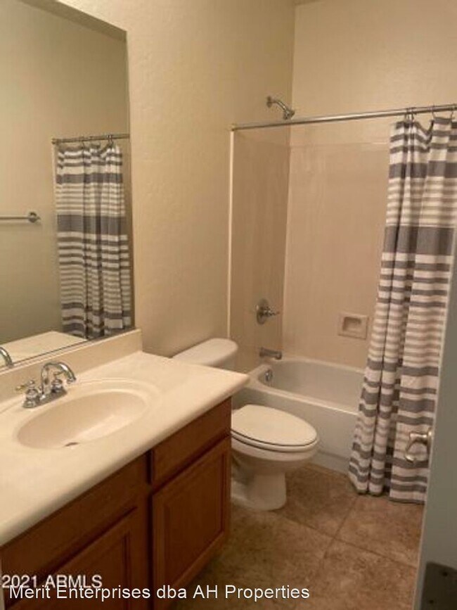 42114 N 44th Dr Phoenix, AZ 85086 photo 2