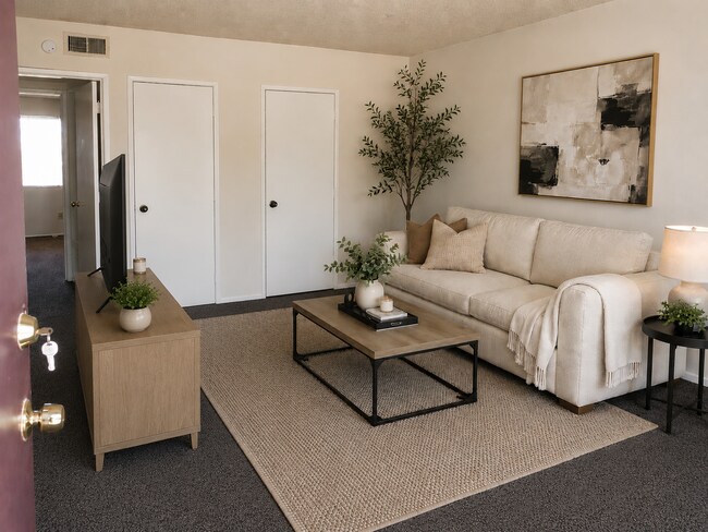 3521-3527 39th St San Diego, CA 92105 photo 2