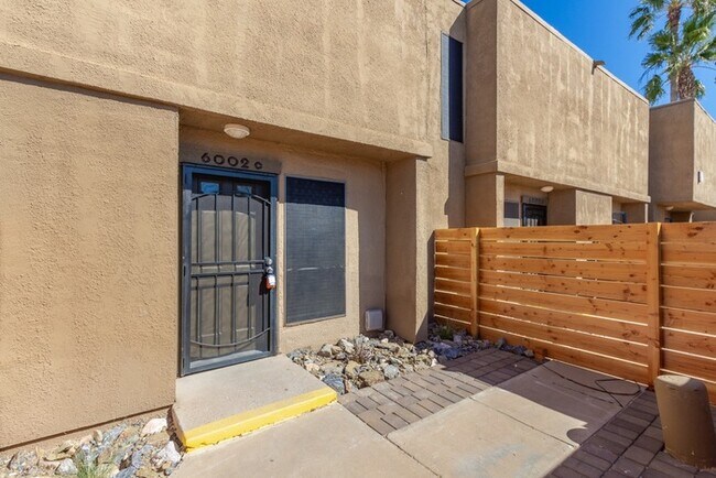 6018 W Oregon Ave Glendale, AZ 85301 photo 3
