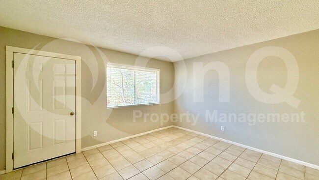 1861 N Center St Mesa, AZ 85201 photo 5