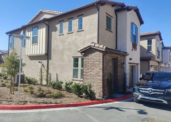 1705 Silverberry Wy Oceanside, CA 92056