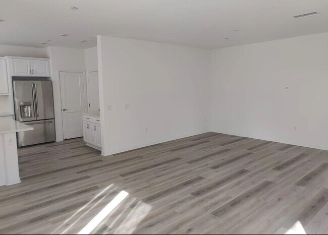 1705 Silverberry Wy Oceanside, CA 92056 photo 3