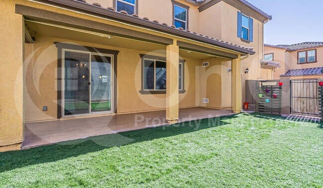 1262 N 165th Dr Goodyear, AZ 85338 photo 4