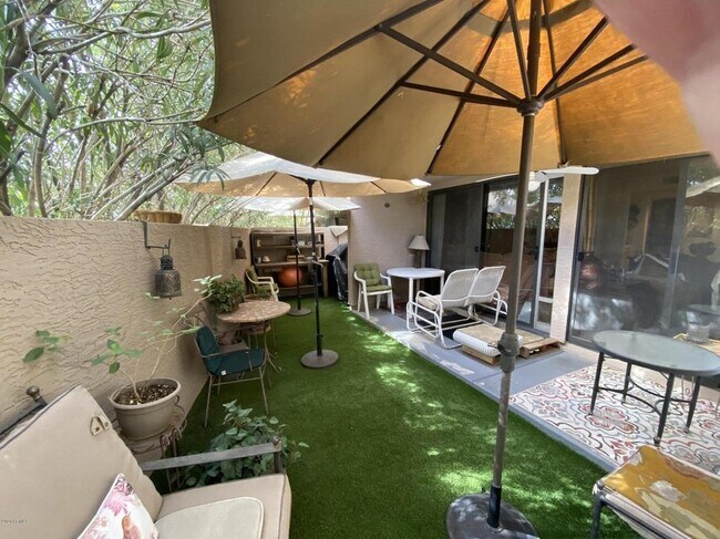 3030 N Hayden Rd Scottsdale, AZ 85251 photo 5