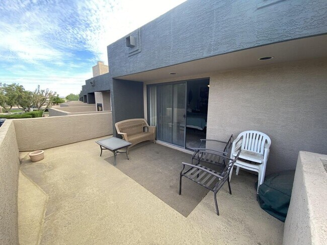 3030 N Hayden Rd Scottsdale, AZ 85251 photo 3