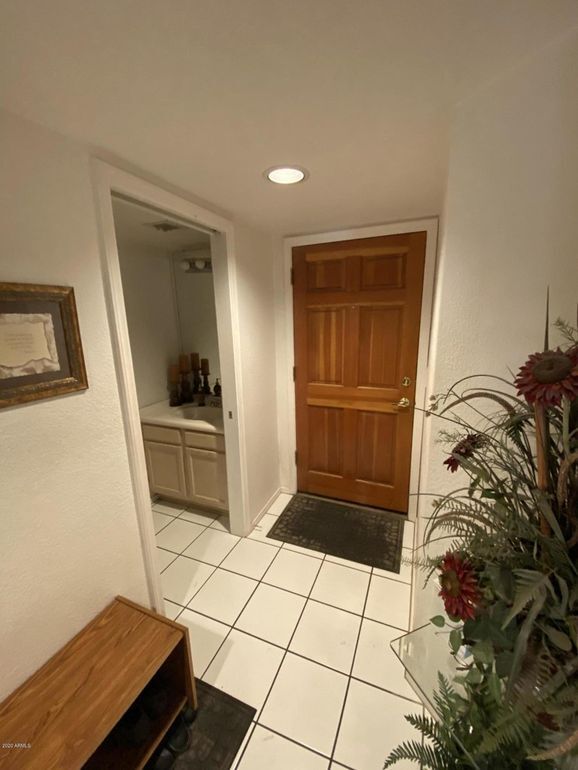 3030 N Hayden Rd Scottsdale, AZ 85251 photo 4