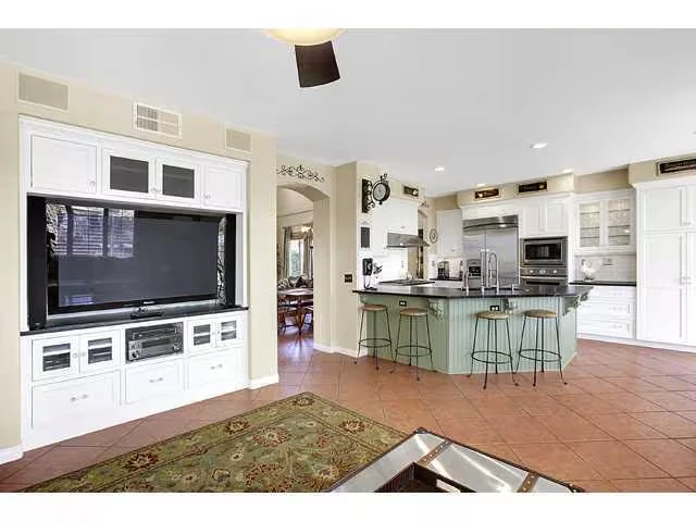 609 El Portal Dr Chula Vista, CA 91914 photo 2