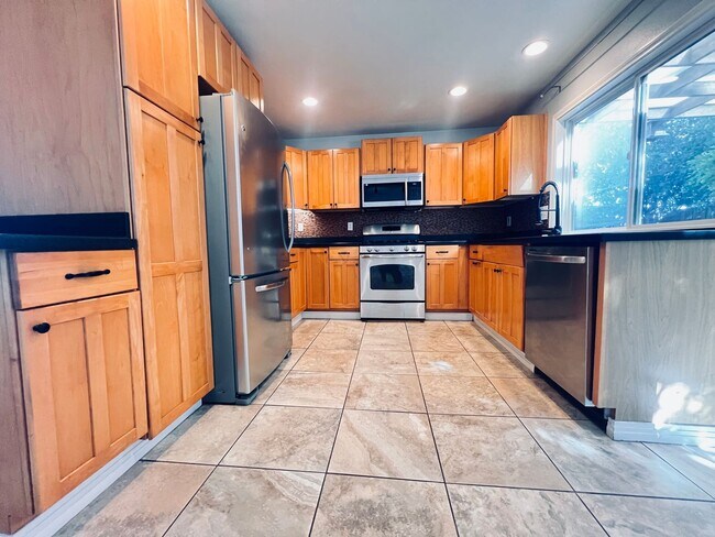 7990 Landon Pl San Diego, CA 92126 photo 5