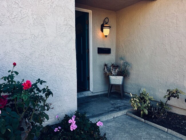 7990 Landon Pl San Diego, CA 92126 photo 3