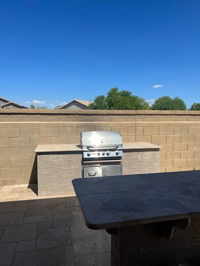 16785 W Moreland St Goodyear, AZ 85338 photo 5
