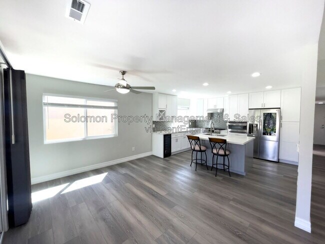 1956 Palmer Dr Oceanside, CA 92056 photo 4