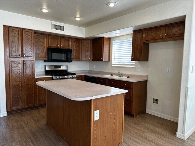 12633 W Sheridan St Avondale, AZ 85392 photo 3