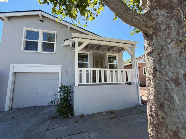 1225 Pine St Pittsburg, CA 94565 photo 2