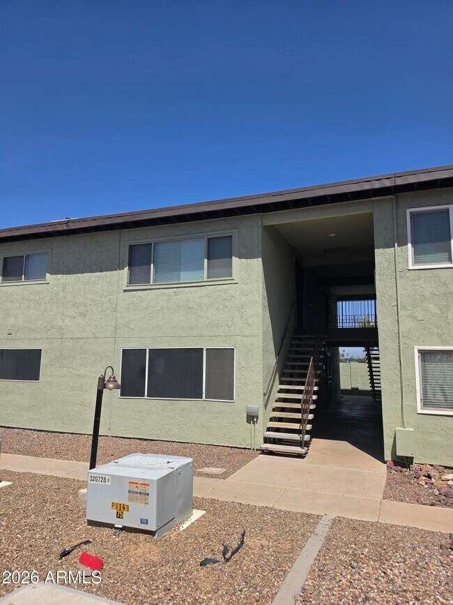 424 W Brown Rd Mesa, AZ 85201 photo 2