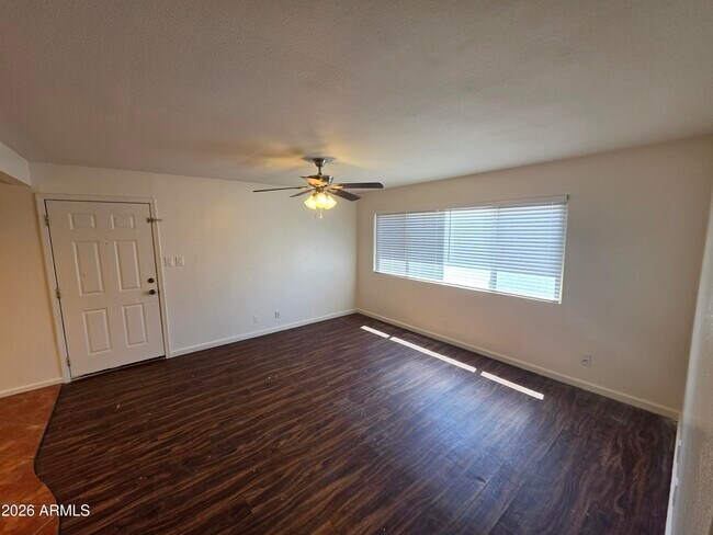 424 W Brown Rd Mesa, AZ 85201 photo 4