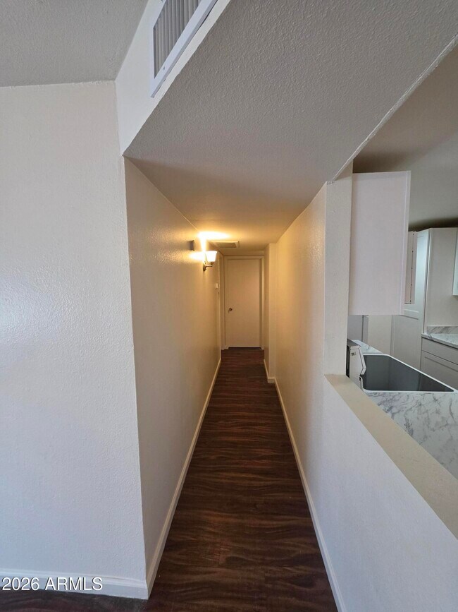 424 W Brown Rd Mesa, AZ 85201 photo 3