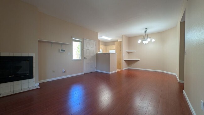 143 Tuscany Ct Hercules, CA 94547 photo 2
