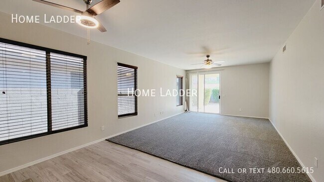 6235 W Navajo Dr Glendale, AZ 85302 photo 3