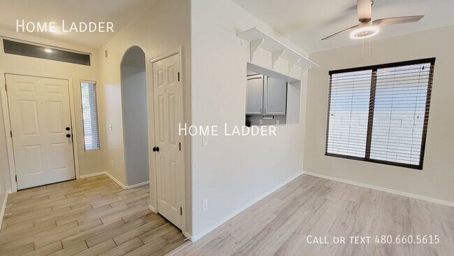6235 W Navajo Dr Glendale, AZ 85302 photo 2