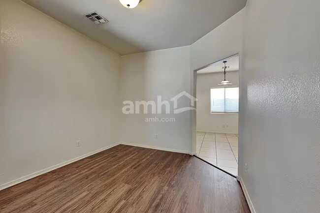 6513 W Miami St Phoenix, AZ 85043 photo 4