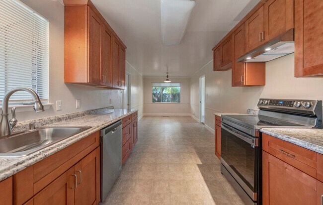 4517 Catalina Dr San Jose, CA 95129 photo 2