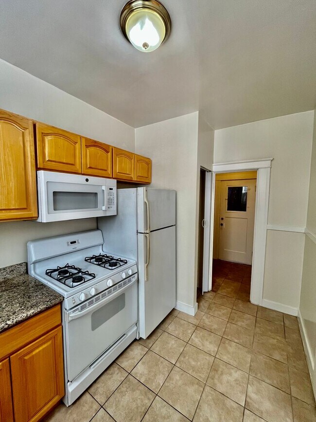497 6th Ave San Francisco, CA 94118 photo 5
