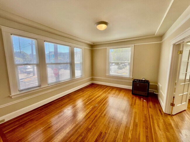 497 6th Ave San Francisco, CA 94118