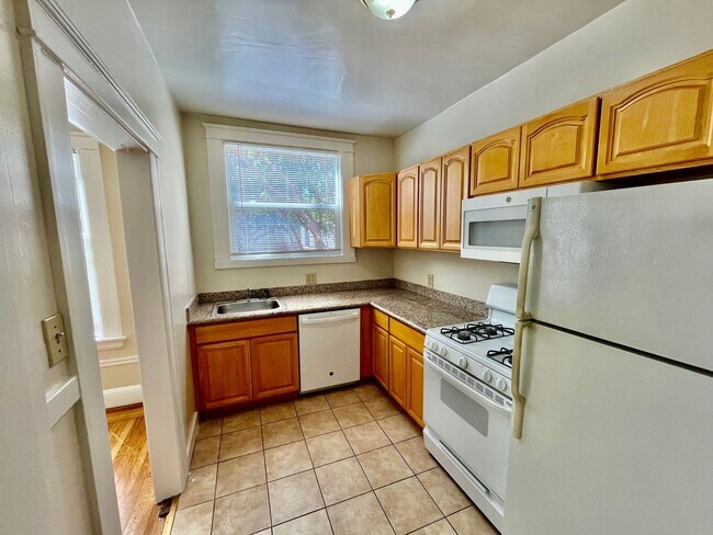 497 6th Ave San Francisco, CA 94118 photo 4