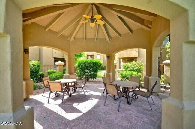 5335 E Shea Blvd Scottsdale, AZ 85254 photo 4
