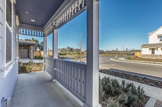 33509 Mustang Street, Fremont, CA 94555 photo 4