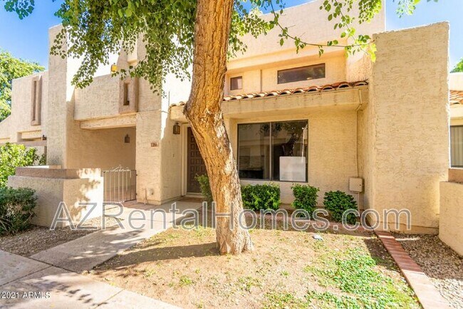 746 E Morningside Dr Phoenix, AZ 85022 photo 3