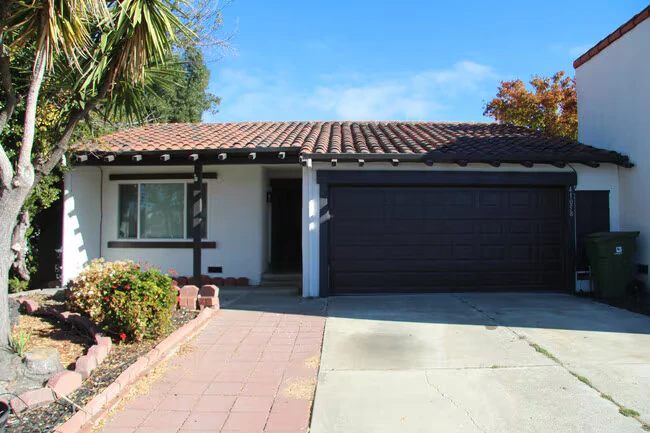 41058 Bairo Ct Fremont, CA 94539 photo 2