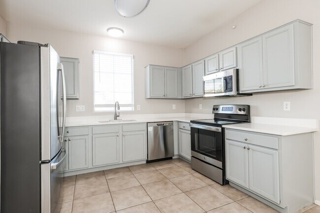 6628 W Monroe St Phoenix, AZ 85043 photo 5
