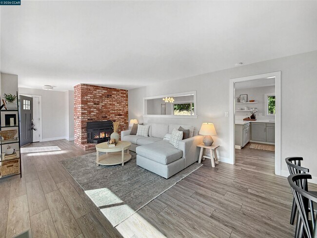 8 Cherryhills Ct Lafayette, CA 94549 photo 5