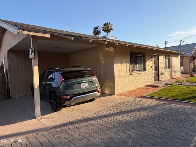 114 S Lesueur Mesa, AZ 85204 photo 2
