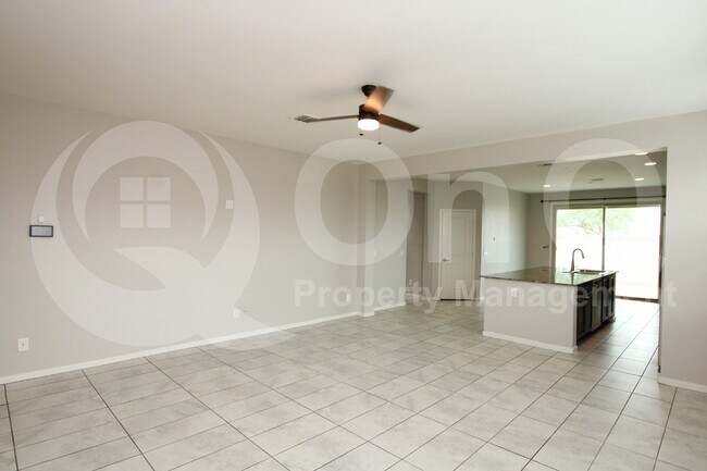 9804 W Atlantis Wy Tolleson, AZ 85353 photo 2