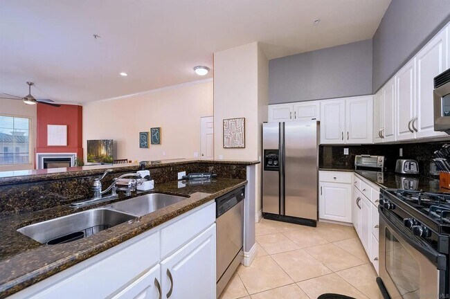 12368 Carmel Country Rd San Diego, CA 92130 photo 5