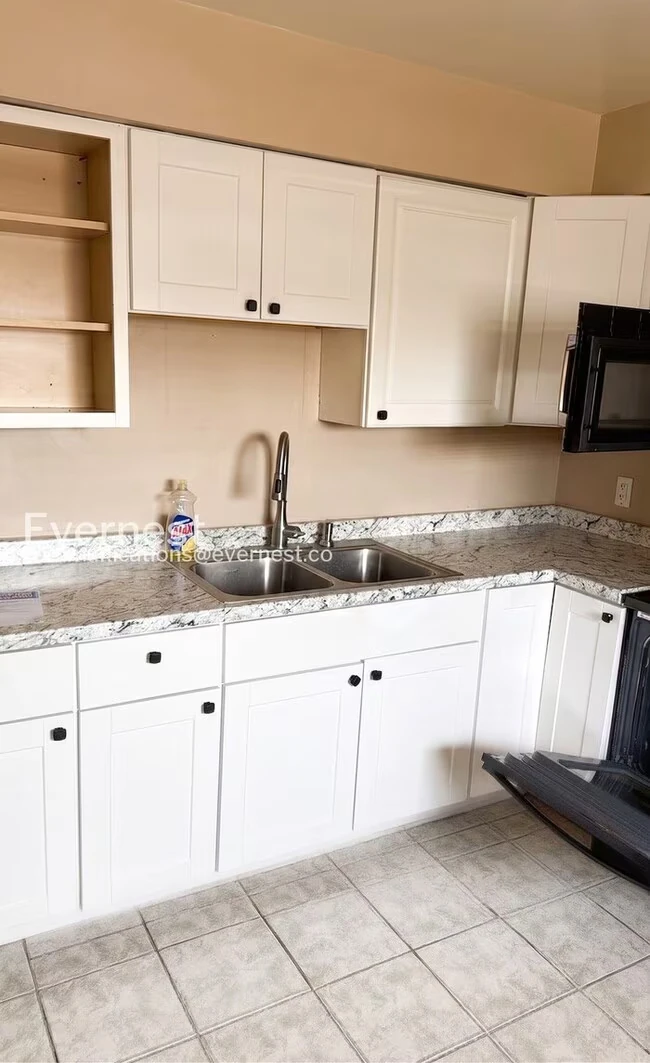 447 N Drew St E Mesa, AZ 85201 photo 4