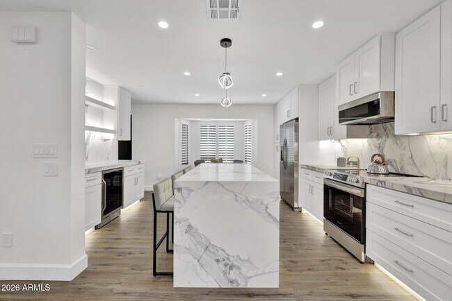 4760 W Wahalla Ln Glendale, AZ 85308 photo 4