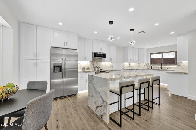 4760 W Wahalla Ln Glendale, AZ 85308 photo 2