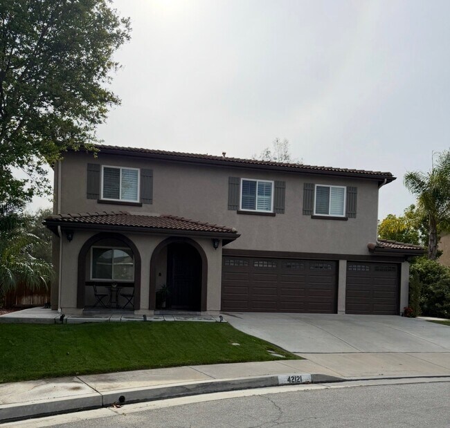 42121 Delmonte St photo 3
