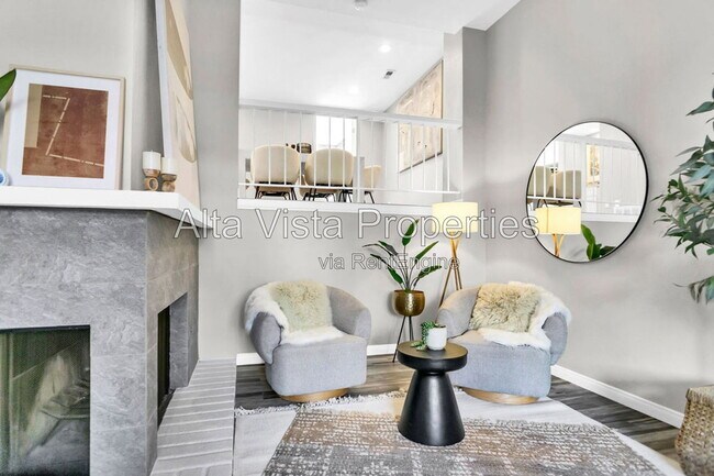 4082 Mahaila Ave San Diego, CA 92122 photo 2