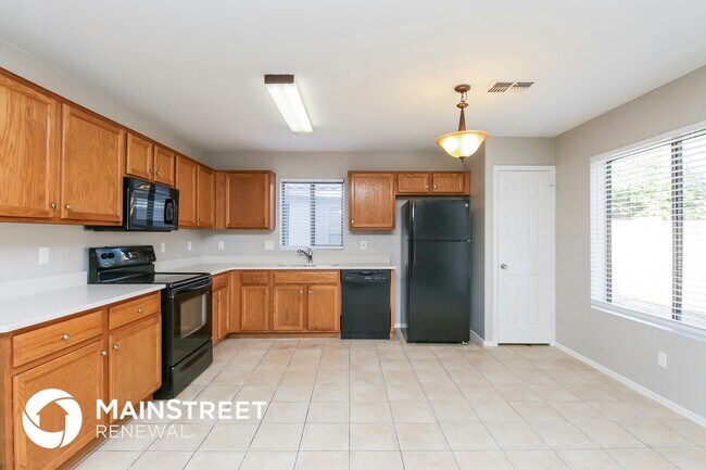 2221 N 105th Ave Avondale, AZ 85392 photo 5