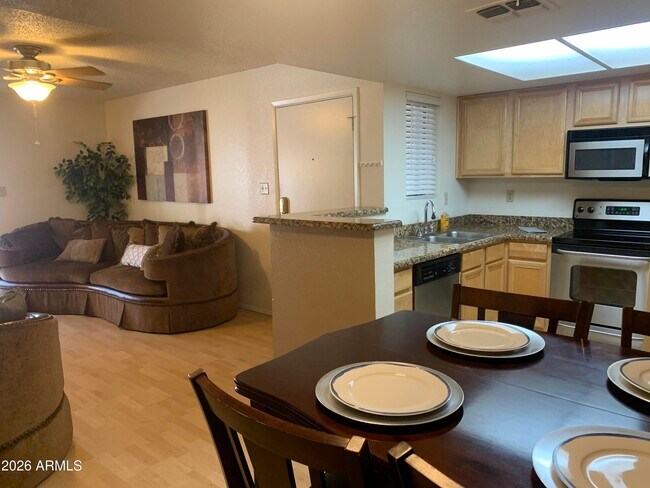 5757 W Eugie Ave Glendale, AZ 85304 photo 4