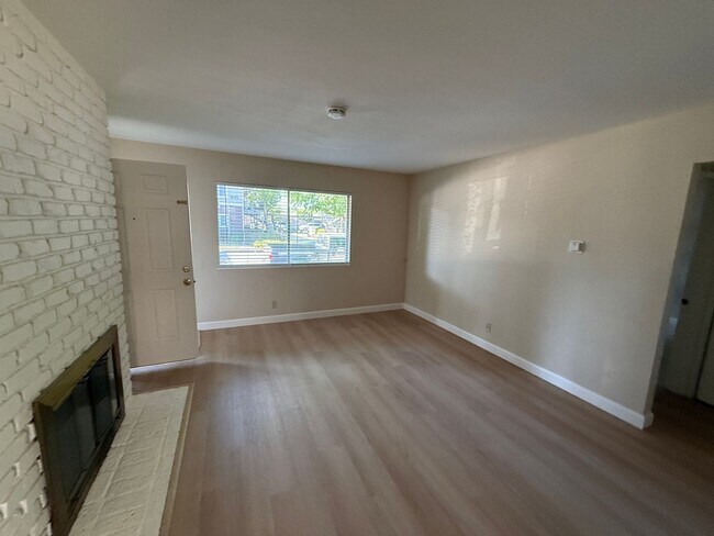 611 Fairview Dr Gilroy, CA 95020 photo 5