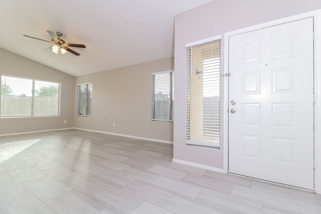 17909 N 88th Dr photo 5